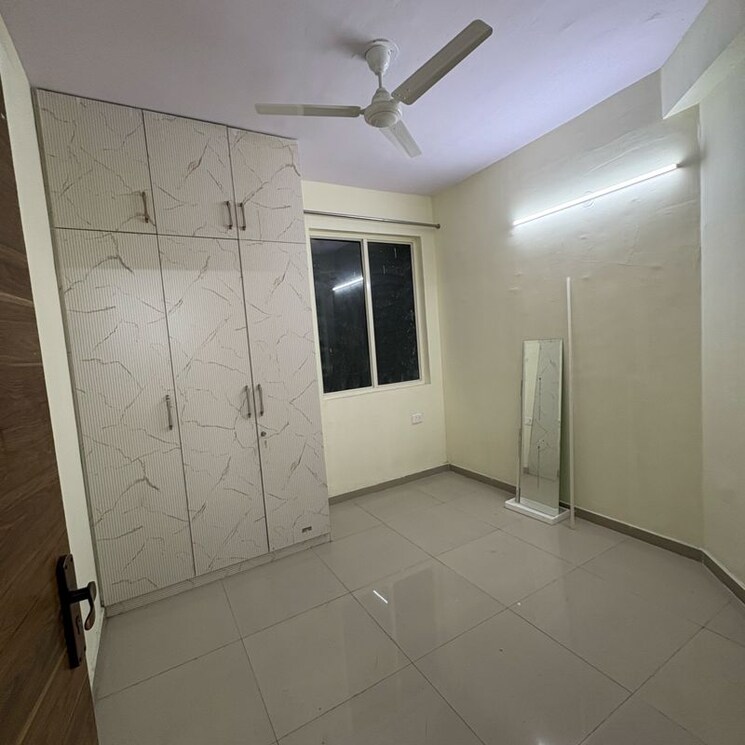 Bathroom, pyramid-altia 2.5 Bedroom 800 Sq.Ft. Apartment In Sector 70a Gurgaon 9870323