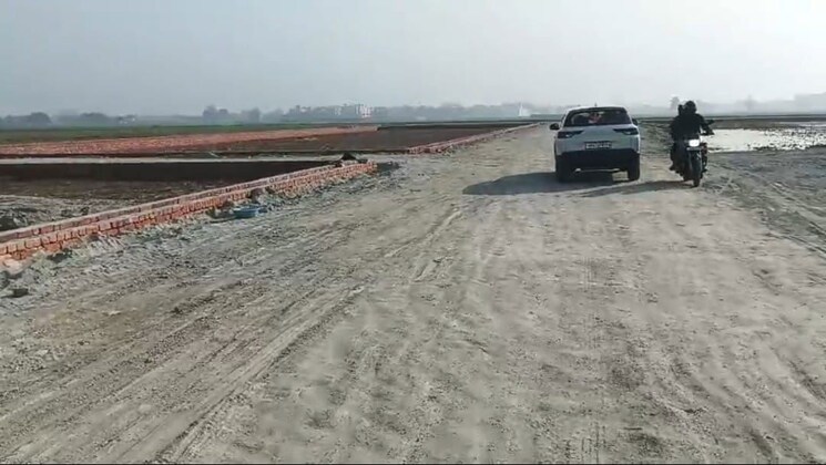 undefined, mirzamurad  1000 Sq.Ft. Plot In Mirzamurad Varanasi 9870326