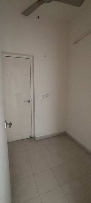 Room in 3.5 BHK Apartment at Emaar The Palm Drive-The Sky Terraces, Sector 66 – for Sale