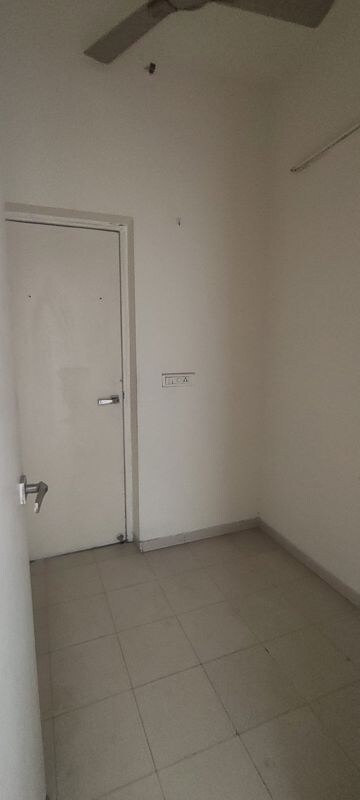 Room in 3.5 BHK Apartment at Emaar The Palm Drive-The Sky Terraces, Sector 66 – for Sale