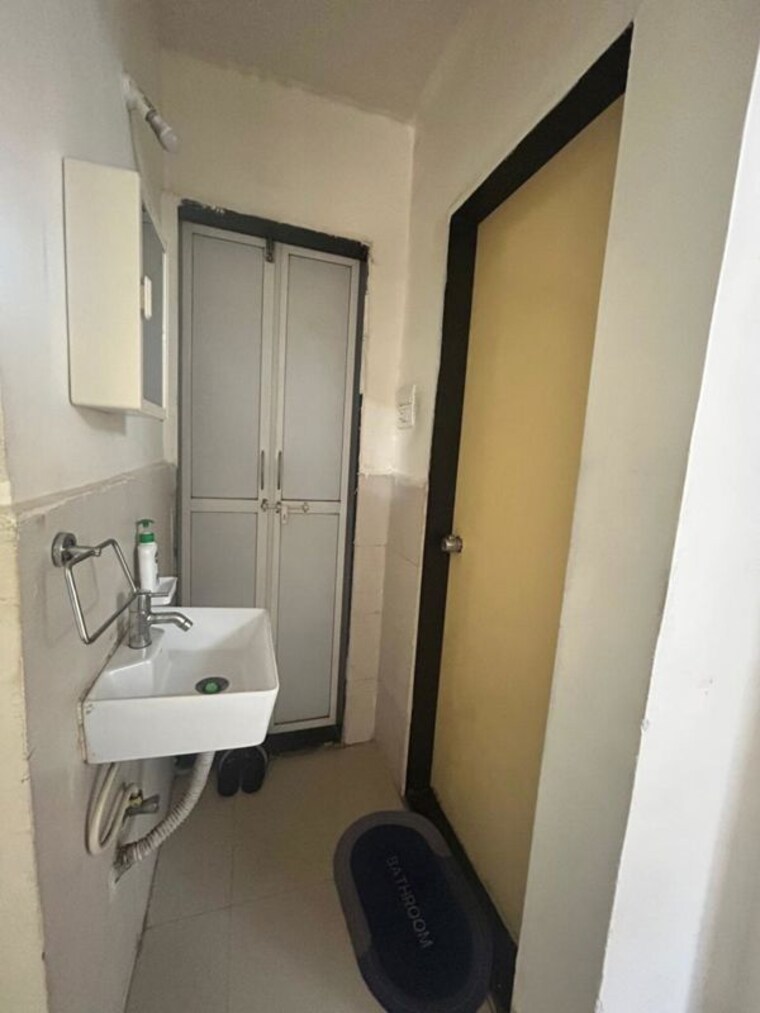Bathroom, vaibhav-society 1 Bedroom 550 Sq.Ft. Apartment In Wakad Pune 9870383