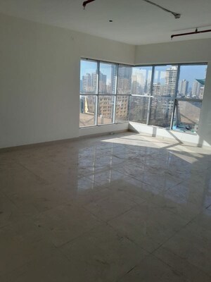 Room in  Office Space at Borivali East – for Rent