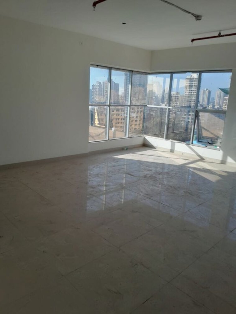 Room, borivali east Commercial Office Space 566 Sq.Ft. In Borivali East Mumbai 9870388