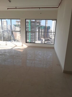 Room in  Office Space at Borivali East – for Rent