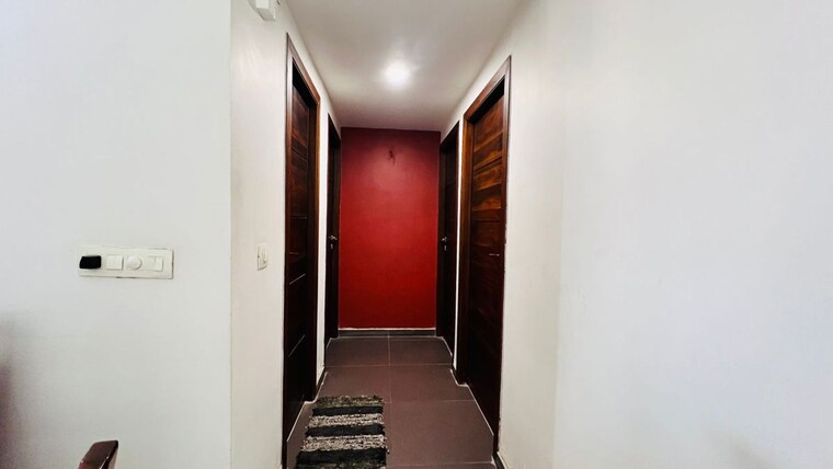 undefined, prahlad nagar 3 Bedroom 2200 Sq.Ft. Apartment In Prahlad Nagar Ahmedabad 9870385