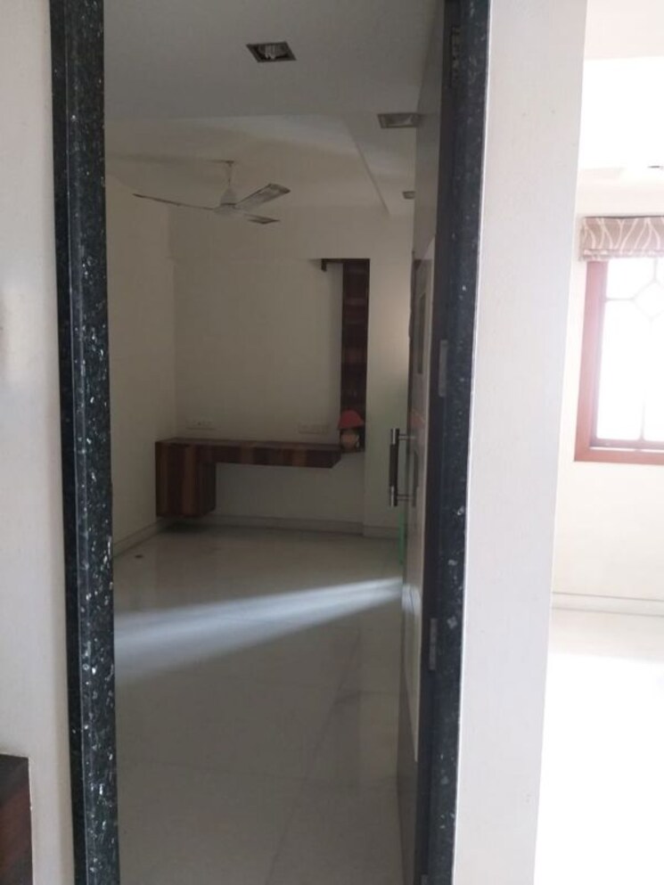 Room, mahindra-eminente 3.5 Bedroom 2350 Sq.Ft. Apartment In Goregaon West Mumbai 9870396