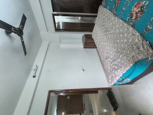 Room in 2 BHK Apartment at Sector 37d – for Rent