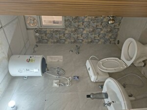 Attached Bathroom in 2 BHK Apartment at Sector 37d – for Rent