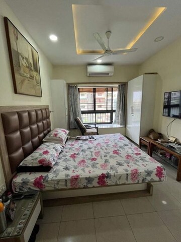 Bedroom in 3 BHK Apartment at K Raheja Gardens, Wanowrie – for Rent