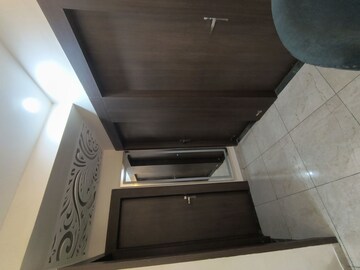 Furnished Amenities in 3 BHK Apartment at BPTP Spacio, Sector 37d – for Rent