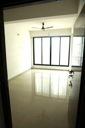 Room in 2 BHK Apartment at Chanakyapuri – for Rent
