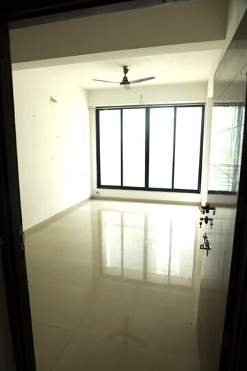 Room in 2 BHK Apartment at Chanakyapuri – for Rent