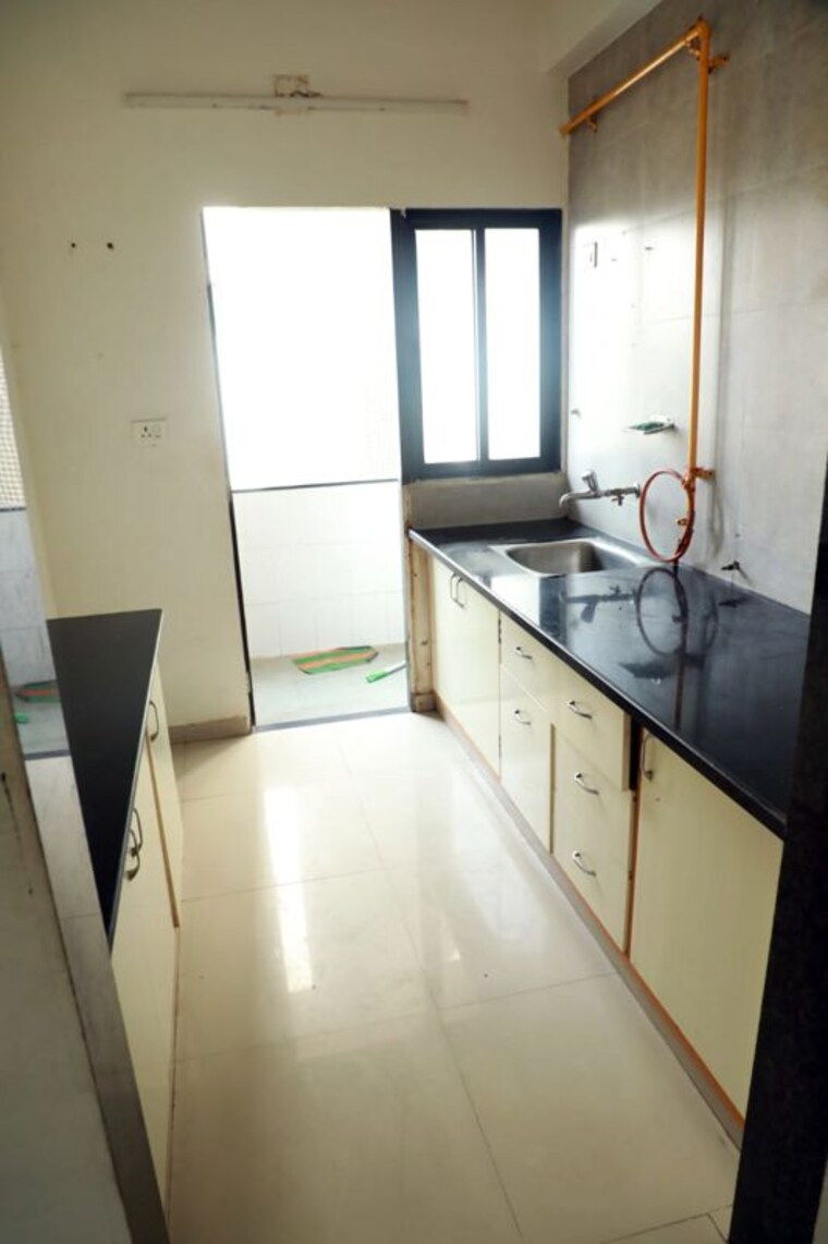Kitchen, chanakyapuri 2 Bedroom 1250 Sq.Ft. Apartment In Chanakyapuri Ahmedabad 9870394