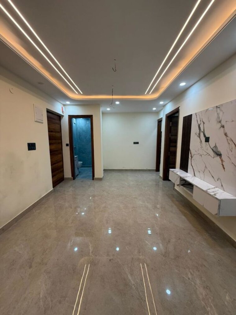 Kitchen, paschim vihar 3 Bedroom 1200 Sq.Ft. Apartment In Paschim Vihar Delhi 9870431