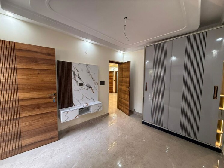 Room, paschim vihar 3 Bedroom 1200 Sq.Ft. Apartment In Paschim Vihar Delhi 9870431