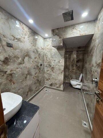 Bathroom in 3 BHK Apartment at Paschim Vihar – for Rent