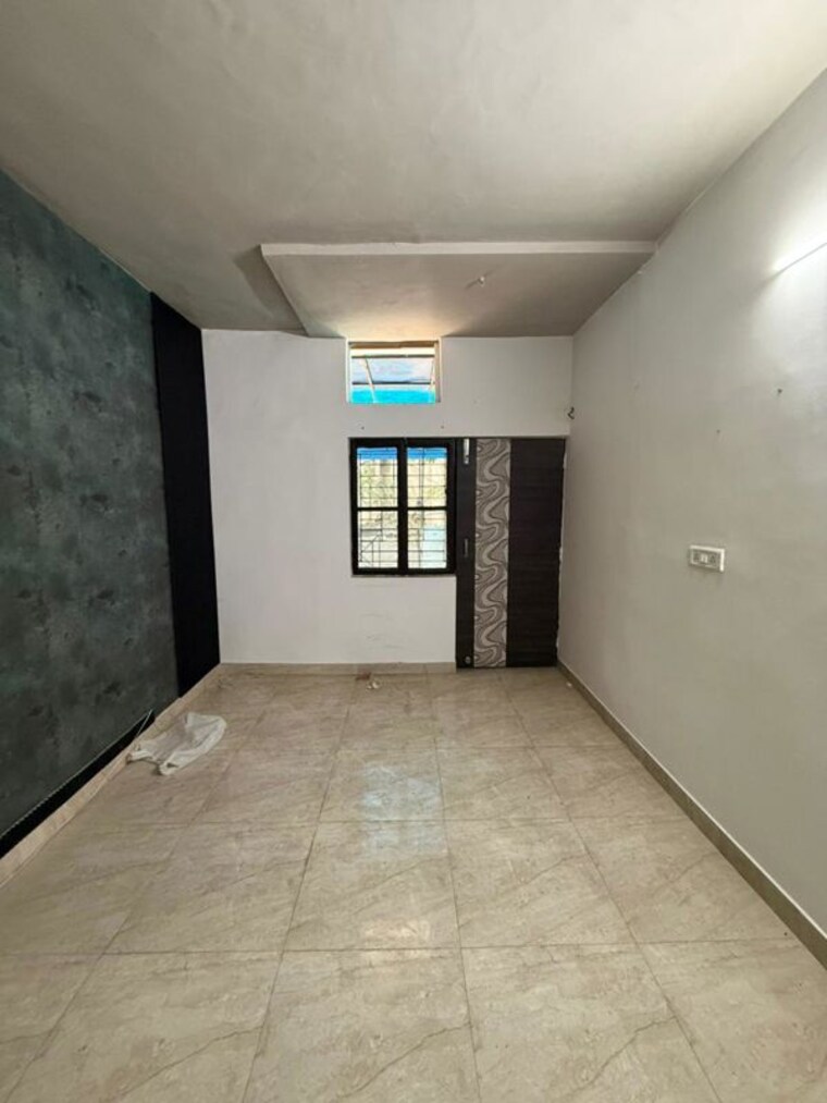 Room, paschim vihar 2 Bedroom 900 Sq.Ft. Apartment In Paschim Vihar Delhi 9870434