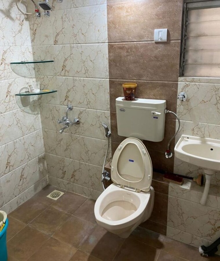 Bathroom, neelkanth-palms-phase-2 3 Bedroom 1048 Sq.Ft. Apartment In Thane West Thane 9870435