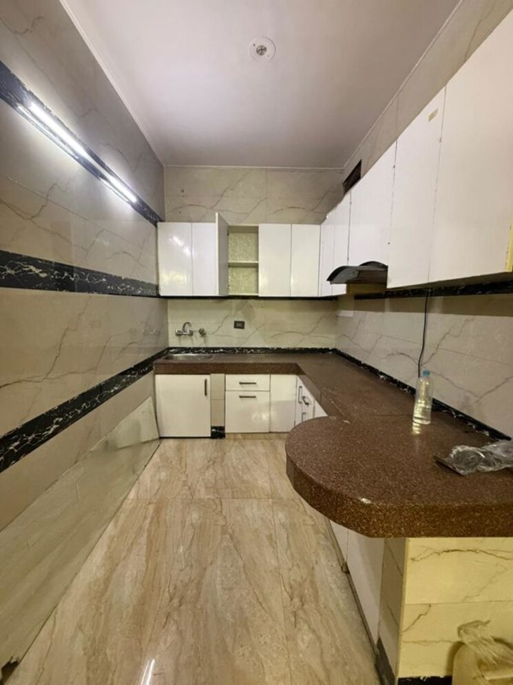 Kitchen, paschim vihar 2 Bedroom 1150 Sq.Ft. Builder Floor In Paschim Vihar Delhi 9870436