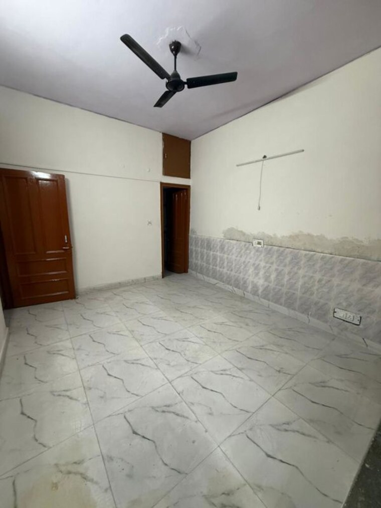 Room, paschim vihar 2 Bedroom 1500 Sq.Ft. Builder Floor In Paschim Vihar Delhi 9870442