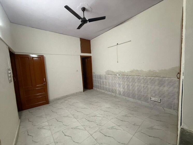 Room, paschim vihar 2 Bedroom 1500 Sq.Ft. Builder Floor In Paschim Vihar Delhi 9870442