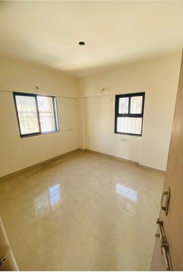 Study Room in 2 BHK Apartment at Raheja Vistas Phase 3, Mohammadwadi – for Sale