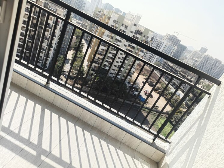 Balcony, yashada-florenza 2 Bedroom 821 Sq.Ft. Apartment In Pimpri Pune 9870445