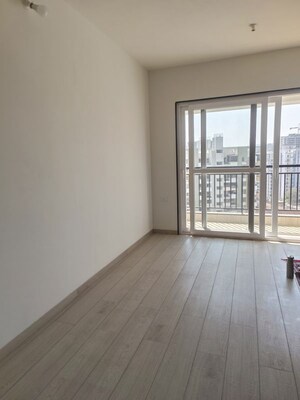 Room in 2 BHK Apartment at Yashada Florenza, Pimpri – for Rent