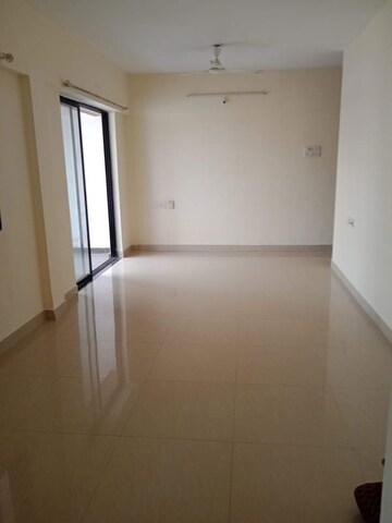 2 BHK Apartment For Rent in Raheja Vistas Phase 3, Mohammadwadi