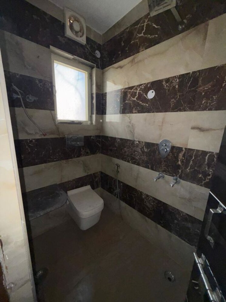 Kitchen, paschim vihar 2 Bedroom 900 Sq.Ft. Apartment In Paschim Vihar Delhi 9870447