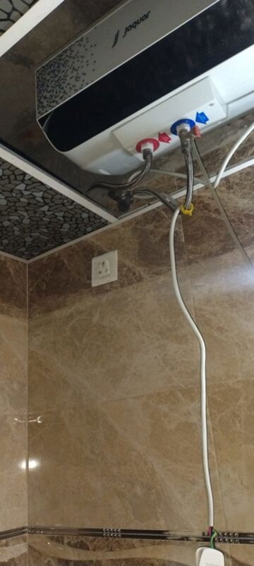 Bathroom in 2.5 BHK Apartment at RPS Savana, Sector 88 – for Rent