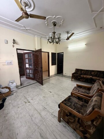 2.5 BHK Builder Floor For Rent in Paschim Vihar