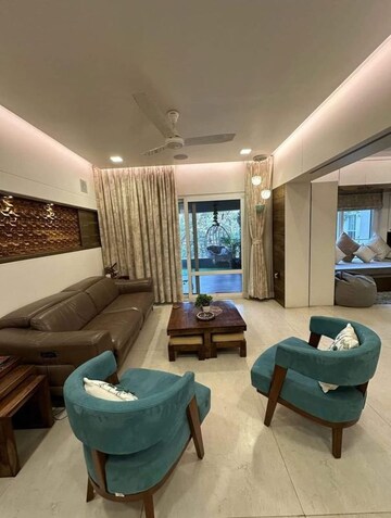 Room in 3 BHK Apartment at Clover Highlands, Kondhwa – for Sale