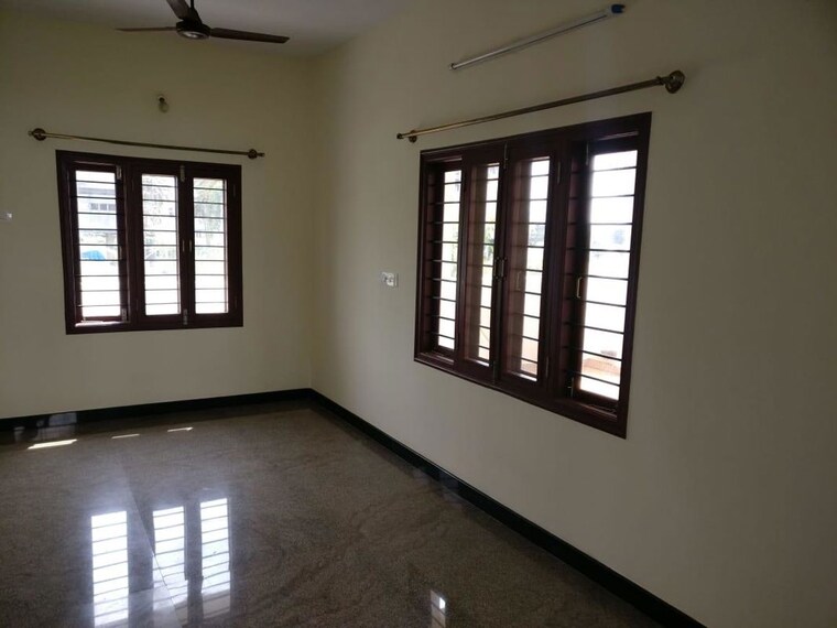 Room, rt nagar 1 Bedroom 850 Sq.Ft. Independent House In Rt Nagar Bangalore 9870470