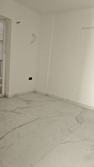 Room in 4 BHK Apartment at Shiv Sai Emerald Heights, Sector 88 – for Sale