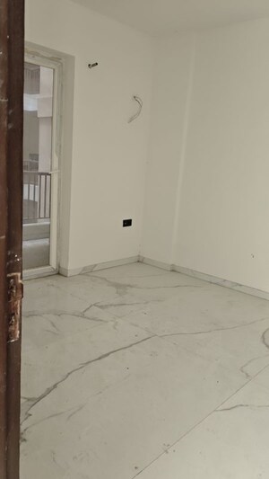 Room in 4 BHK Apartment at Shiv Sai Emerald Heights, Sector 88 – for Sale