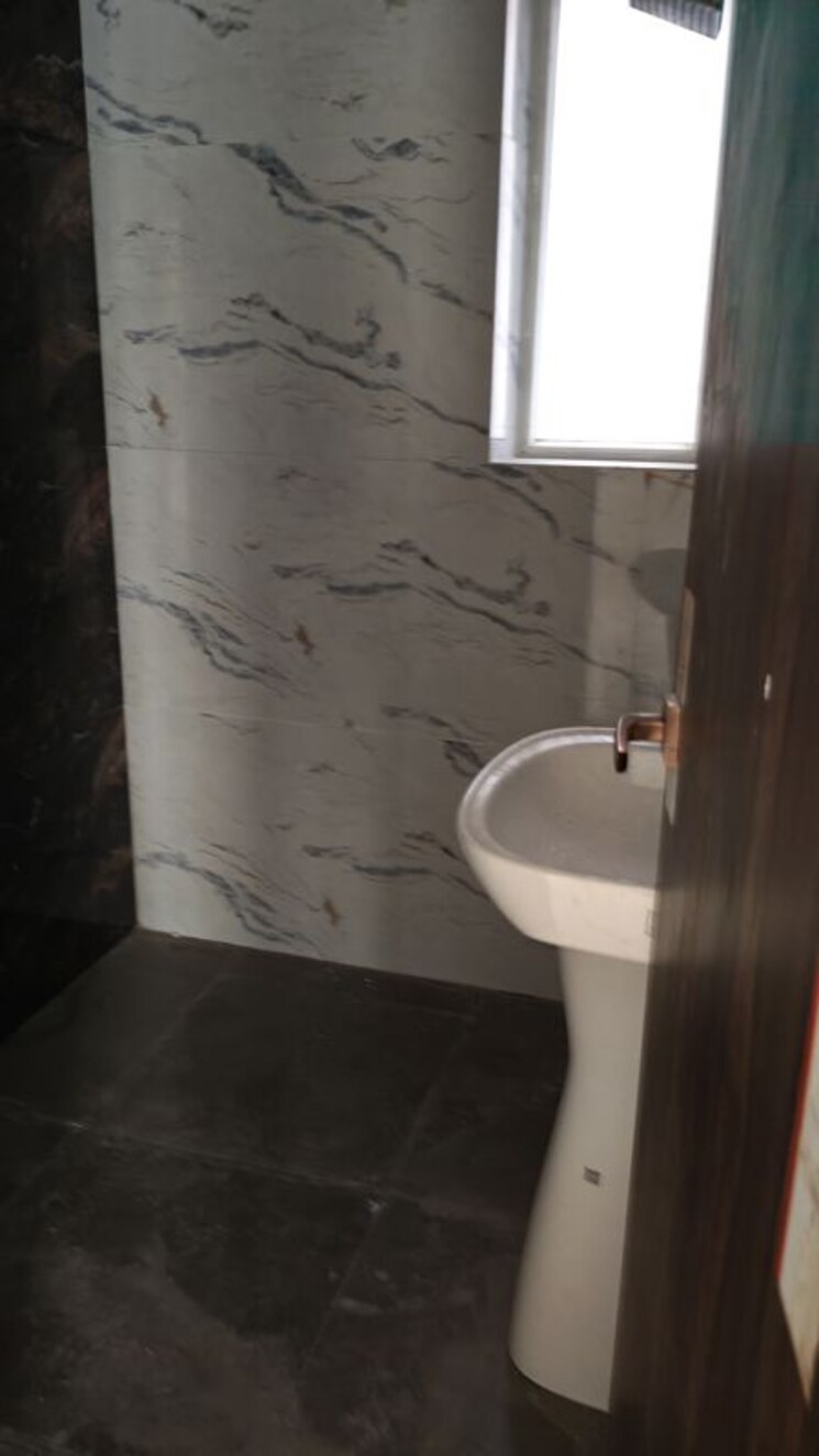 Bathroom, shiv-sai-emerald-heights 4 Bedroom 2190 Sq.Ft. Apartment In Sector 88 Faridabad 9870475