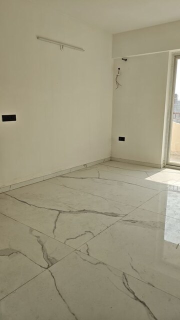 Room in 4 BHK Apartment at Shiv Sai Emerald Heights, Sector 88 – for Sale