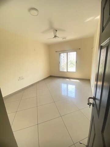 Study Room in 4 BHK Apartment at Sobha Carnation Pune, Kondhwa – for Rent