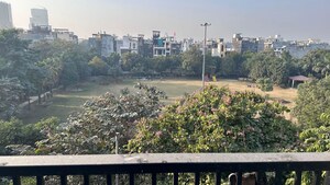 Master Bedroom in 1 BHK Builder Floor at Super MIG, Sector 105 – for Rent