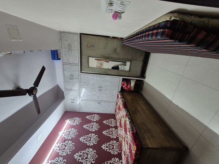 Bedroom, mayur vihar 3.5 Bedroom 1050 Sq.Ft. Builder Floor In Mayur Vihar Delhi 9870516