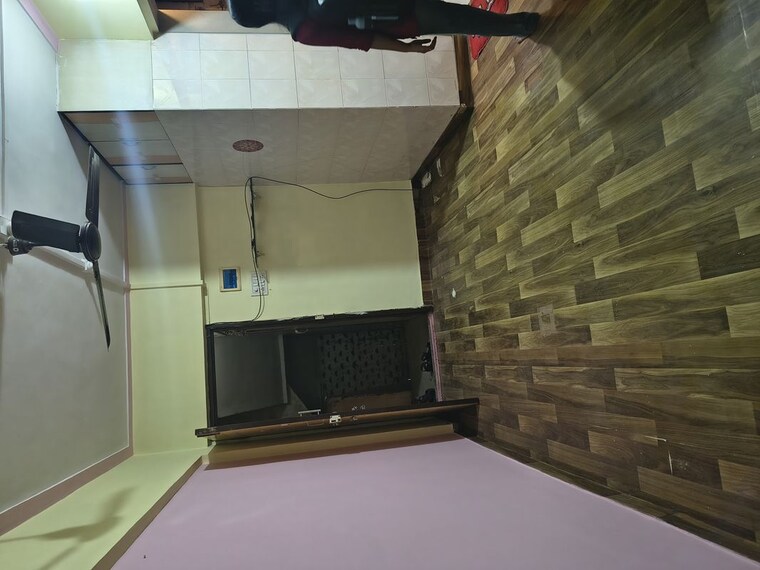 Bathroom, kurla east 1 Bedroom 300 Sq.Ft. Apartment In Kurla East Mumbai 9870518