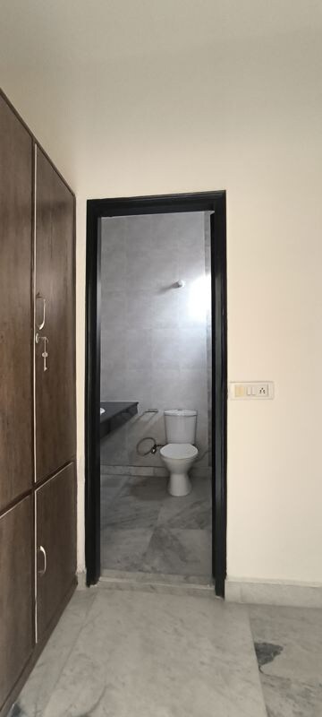 Bathroom in 2.5 BHK Builder Floor at Ansal Royale Casa, Sector 55 – for Rent
