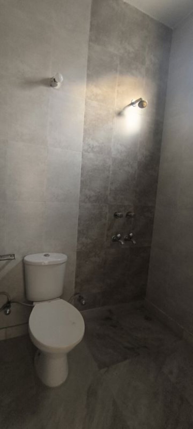 Bathroom, ansal-royale-casa 2.5 Bedroom 1450 Sq.Ft. Builder Floor In Sector 55 Gurgaon 9870524
