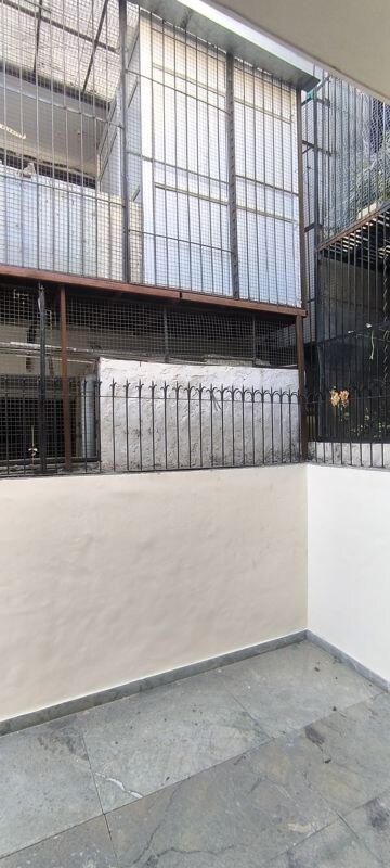 Balcony in 2.5 BHK Builder Floor at Ansal Royale Casa, Sector 55 – for Rent