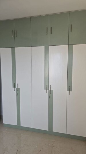 Furnished Amenities in 3 BHK Builder Floor at AS Tower, Sector 45 – for Rent