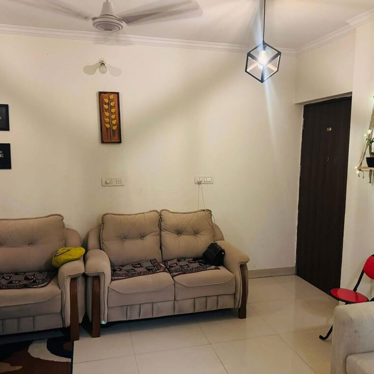 Living Room, shree-ganesha-society 1 Bedroom 550 Sq.Ft. Apartment In Sion West Mumbai 9870556