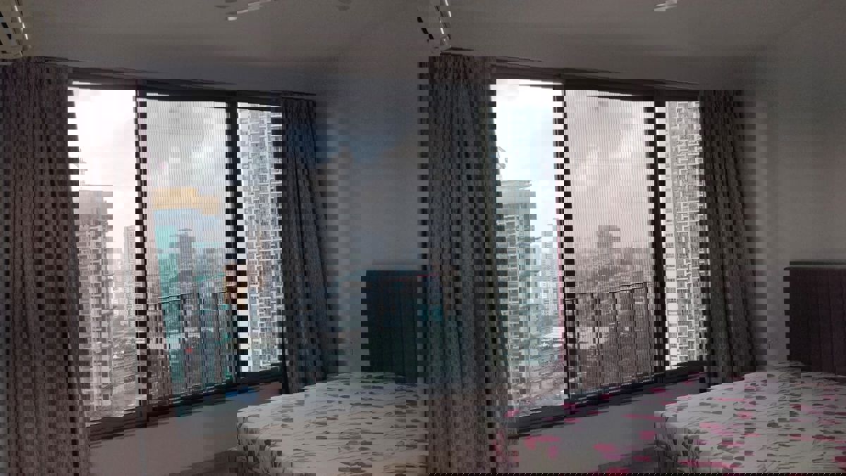 2.5 BHK 1000 Sq.Ft. Apartment in Oberoi Realty Woods