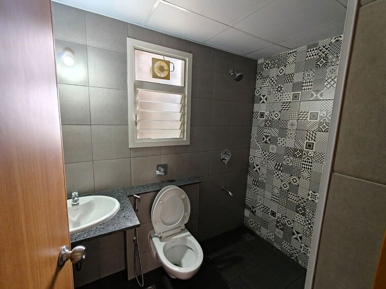Bathroom, sobha-dream-gardens 2 Bedroom 950 Sq.Ft. Apartment In Thanisandra Main Road Bangalore 9870563