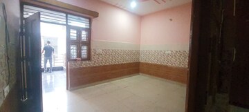 Room in 2 BHK Independent House at Sector 7 – for Rent